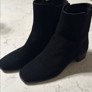 Stuart Weitzman Chelsea Ankle Boots (Size 6)